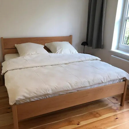 Kuenstlerhaus 尼布尔