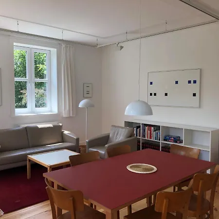 Kuenstlerhaus Apartment Niebull