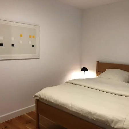 Kuenstlerhaus 公寓 尼布尔