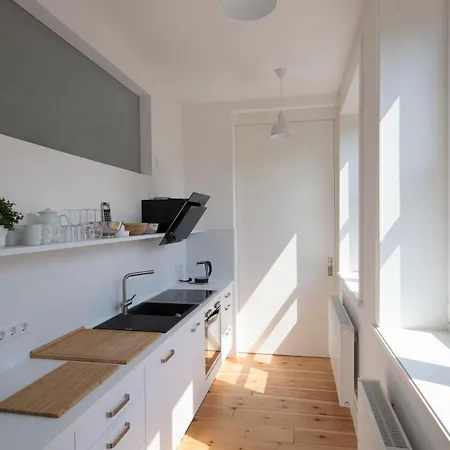 公寓 Kuenstlerhaus 尼布尔