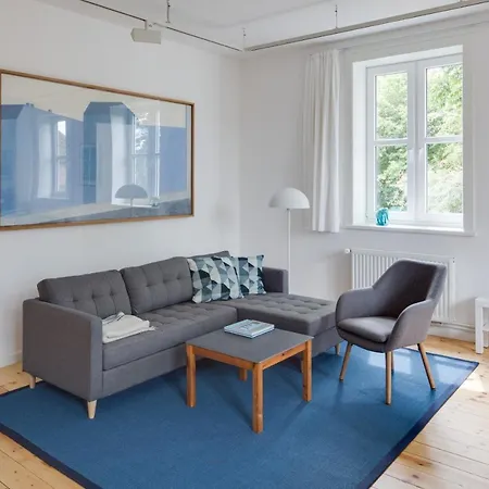 Kuenstlerhaus 公寓 *